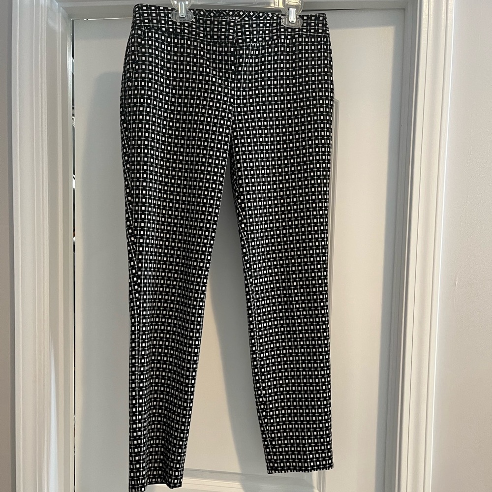 Express Columnist Pant- black and white checks - size 2R